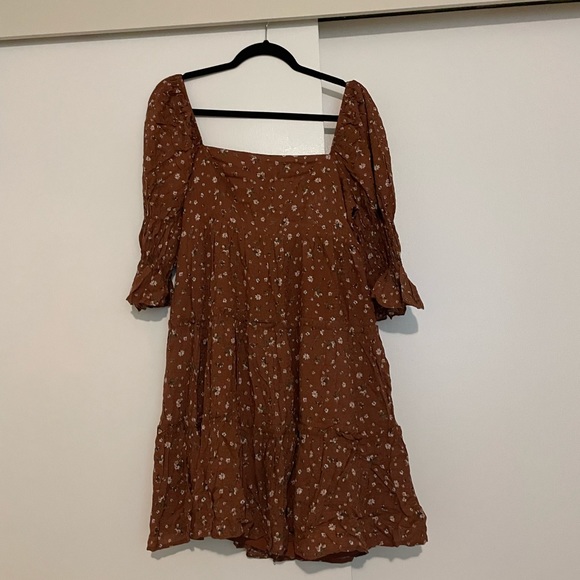 Dresses & Skirts - Window Sill Dress